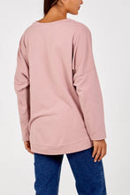 Load image into Gallery viewer, Metallic Lips Pink Oversized Sweatshirt With Zips
