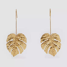 Load image into Gallery viewer, Gold Leaf Drop Earrings
