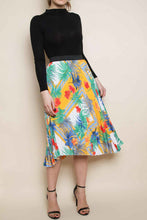 Load image into Gallery viewer, Tropical Print Pleated Midi Skirt
