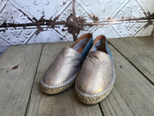 Load image into Gallery viewer, Blue And Gold Espadrilles
