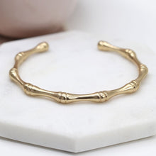 Load image into Gallery viewer, Bamboo Style Bangle In Worn Gold
