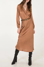 Load image into Gallery viewer, Satin Jacquard Midi Slip Skirt Brown
